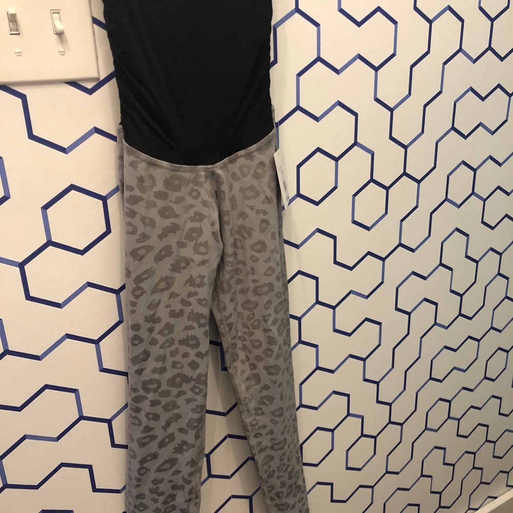 NWT Beyond Yoga Maternity Leggings
